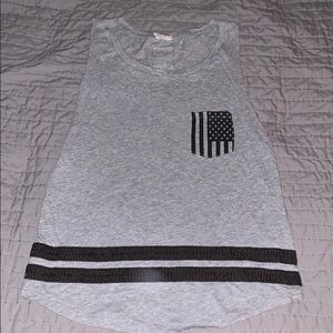 VS grey tank top w/ American flag